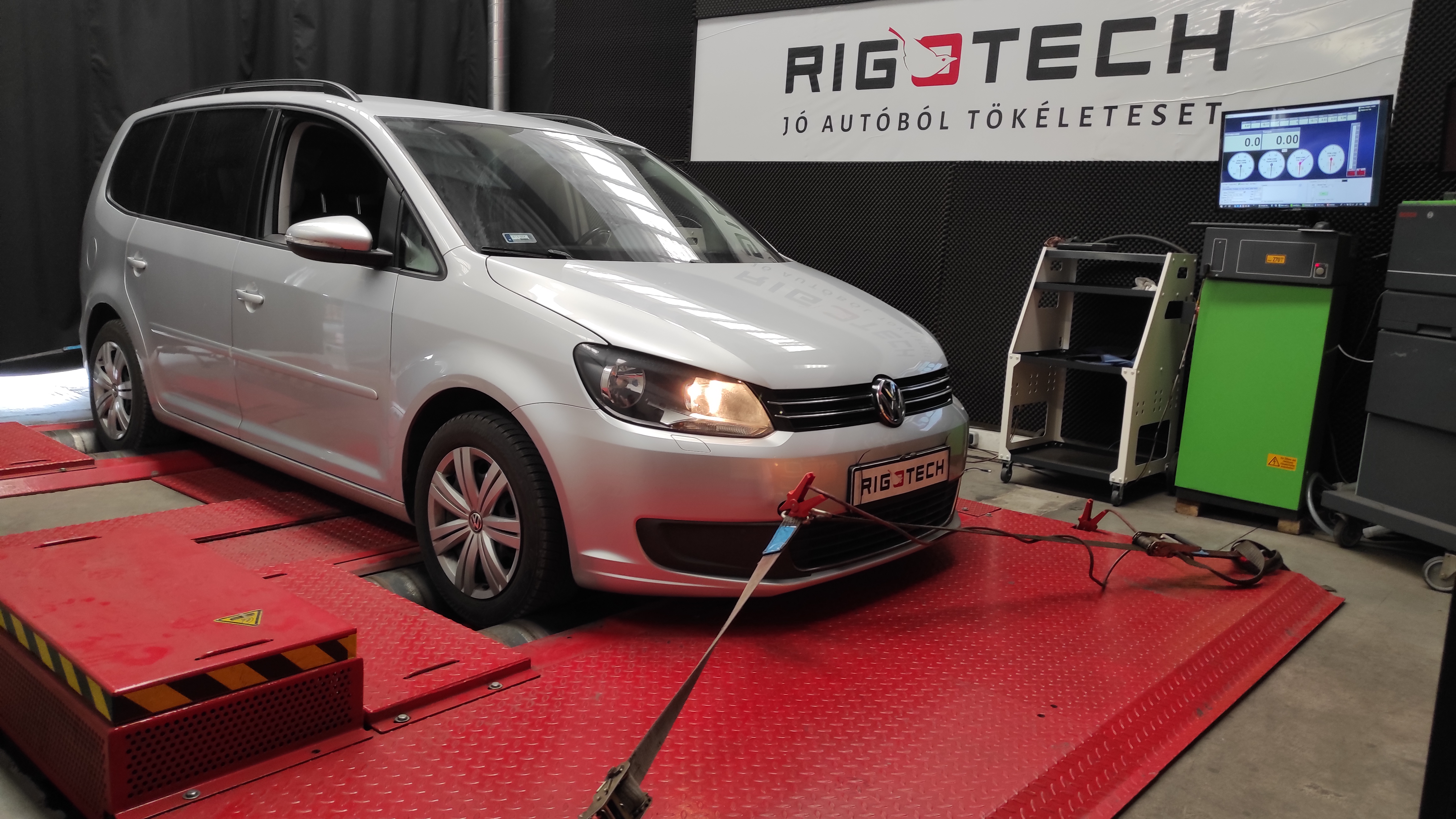 volkswagen-touran-tuning-1-4-tsi-140-cavc-chiptuning